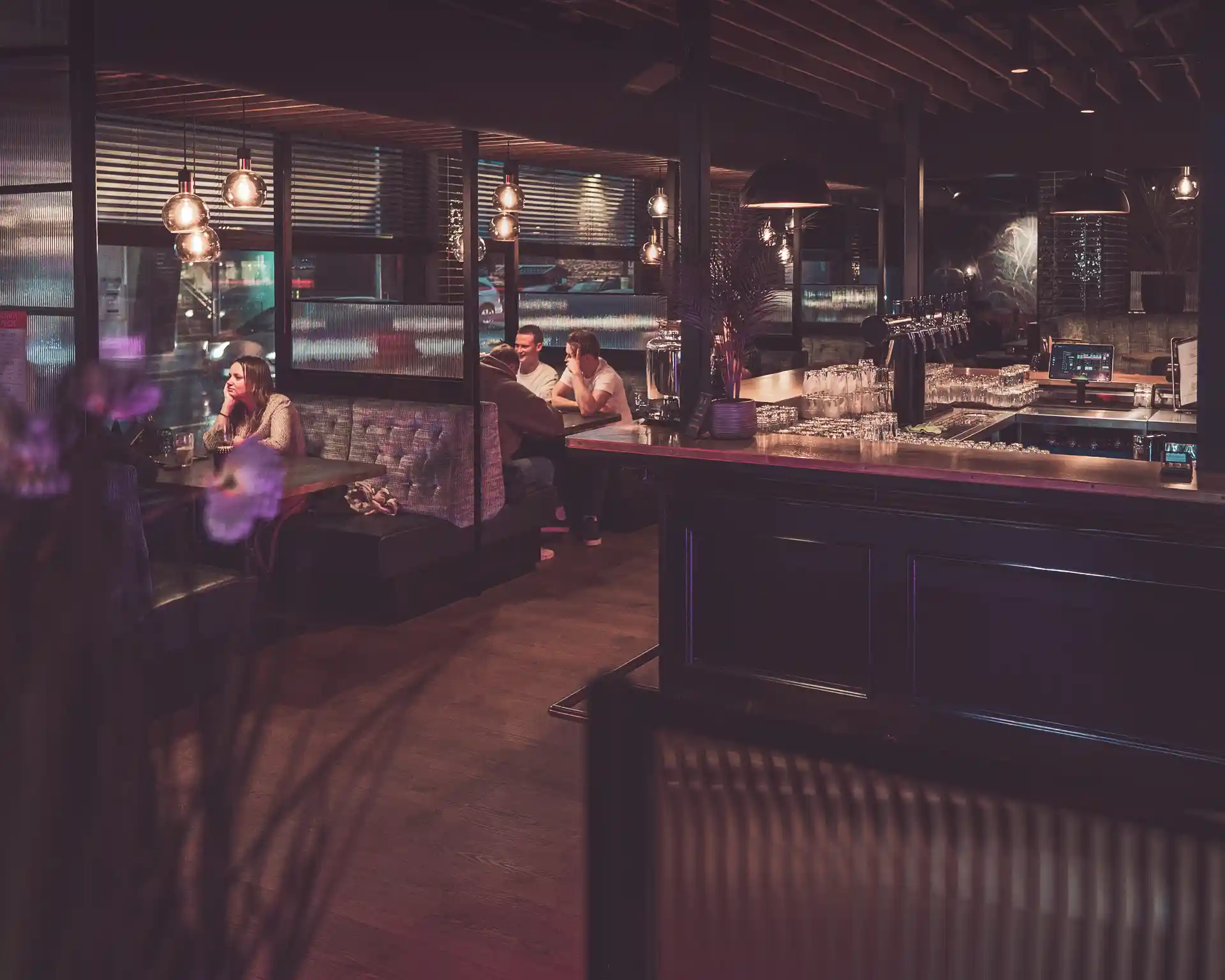 People in bar.